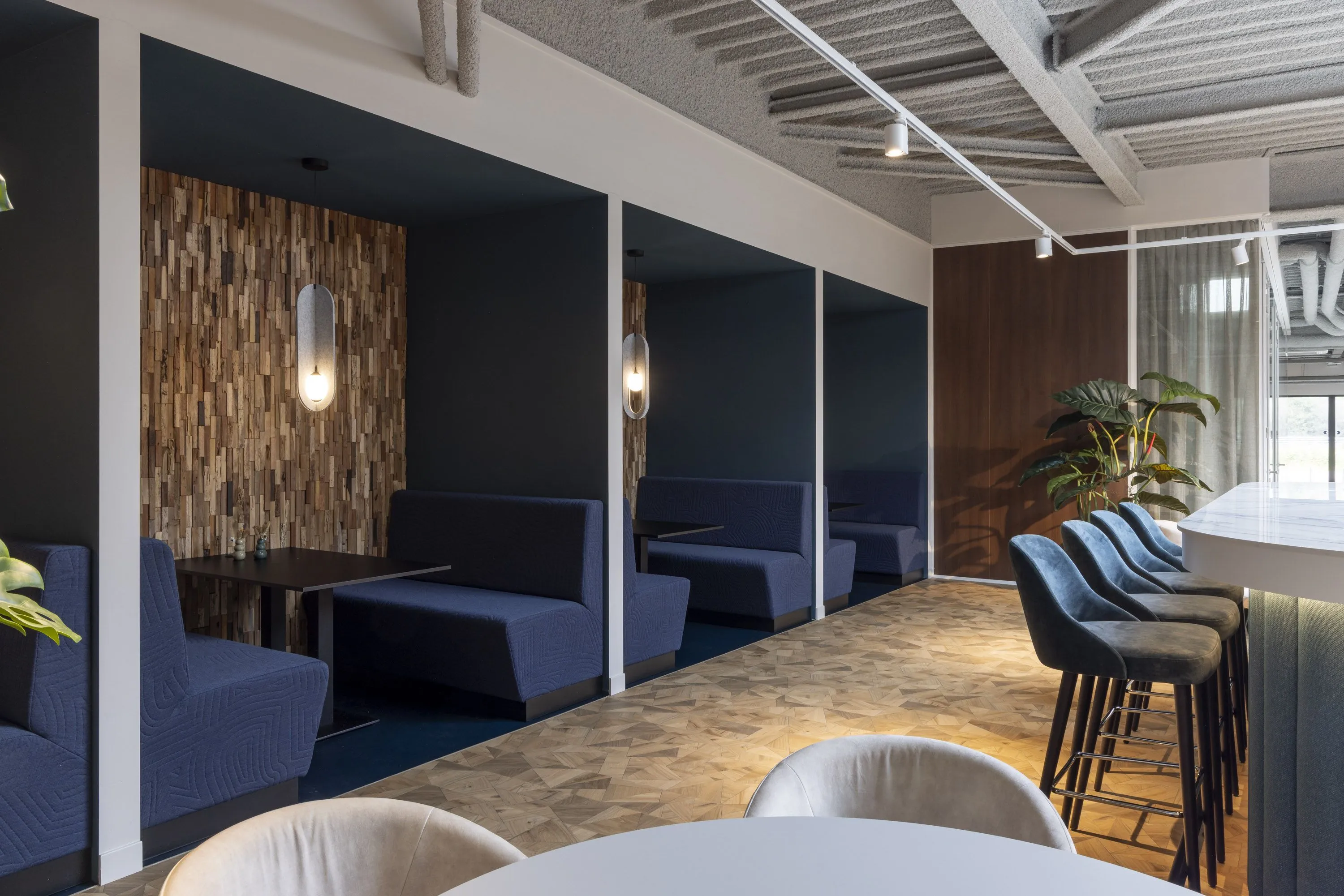 Finest offices lounge